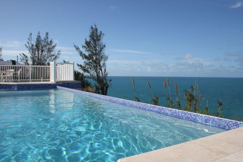 Clear View Suites & Villas Bermuda Esterno foto